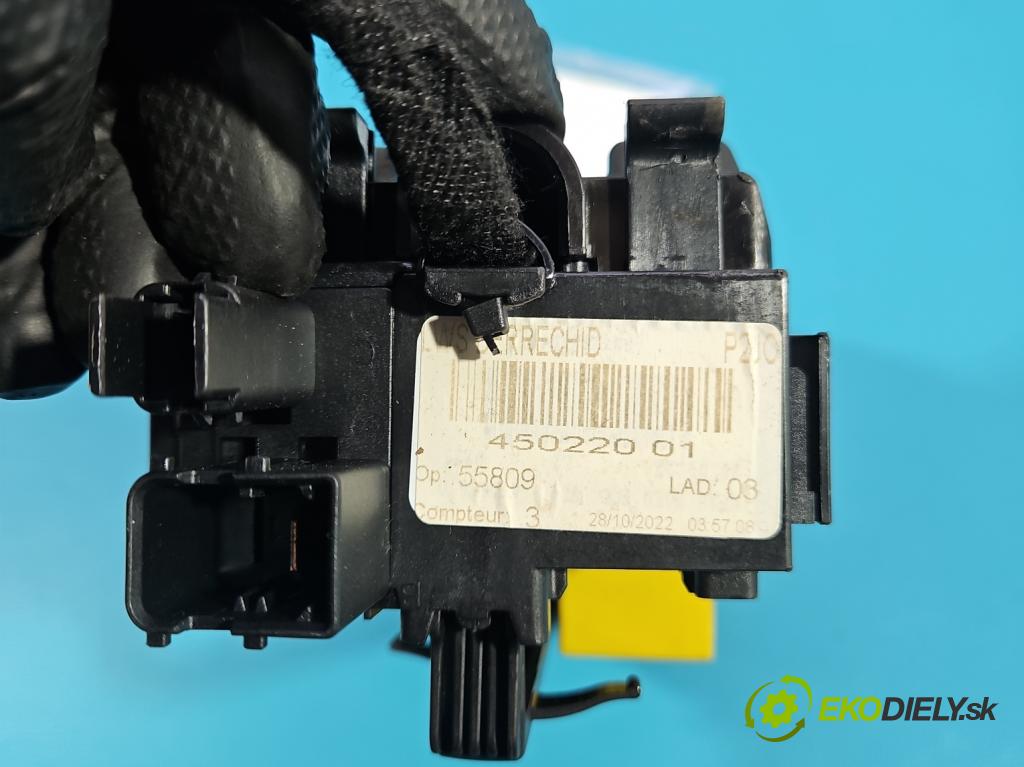 Opel Corsa F 2019- 1.2 12V 75 HP manual 55 kW 1199 cm3 5- skrinka poistka (Poistková skrinka)