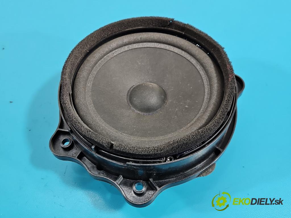 Land rover Range Rover III L322 2001-2012 4.4 V8 313 hp automatic 230 kW 4367 cm3 5- Mluvčí: XH42-18808-MA
