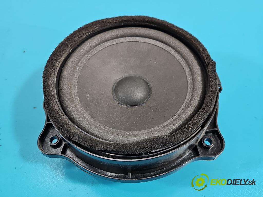 Land rover Range Rover III L322 2001-2012 4.4 V8 313 hp automatic 230 kW 4367 cm3 5- Mluvčí: XH42-18808-MA