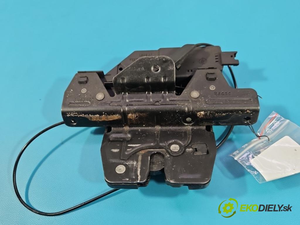 Land rover Range Rover III L322 2001-2012 4.4 V8 313 HP automatic 230 kW 4367 cm3 5- zámok kufrové dvere zadné 100227