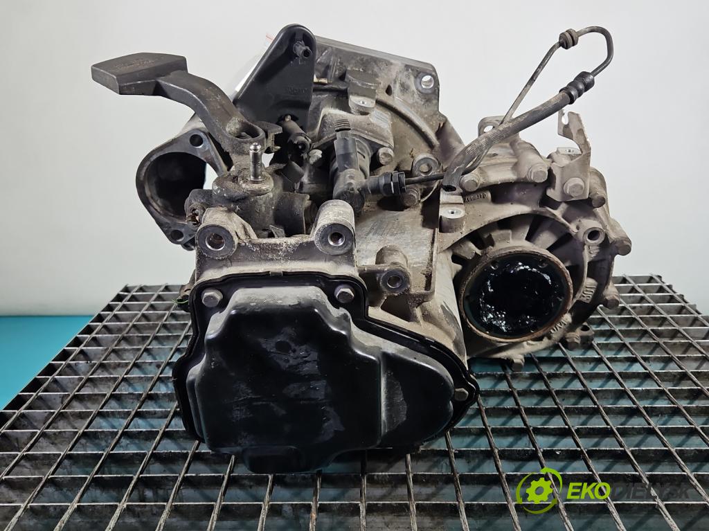 Vw Golf VI 2008-2013 1.6 tdi 105 HP manual 77 kW 1598 cm3 5- prevodovka stupeň,rýchlosť manual LUB
