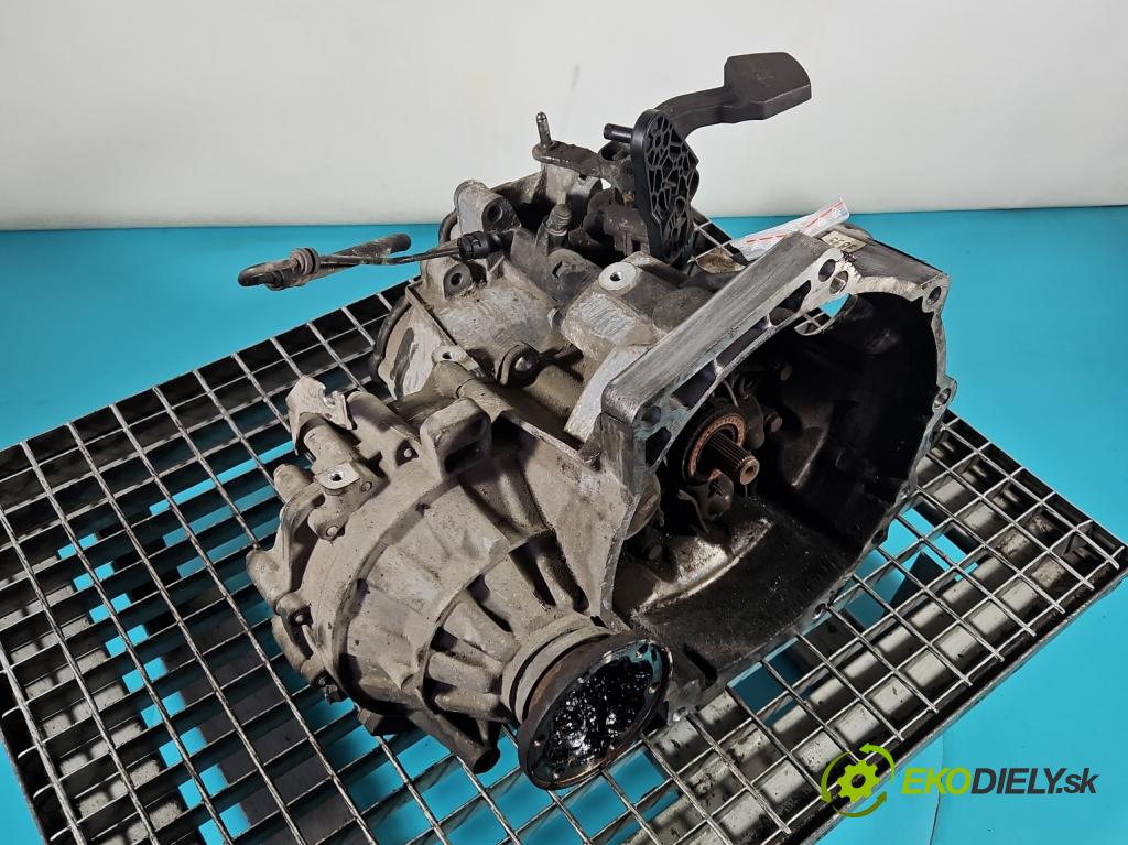Vw Golf VI 2008-2013 1.6 tdi 105 HP manual 77 kW 1598 cm3 5- prevodovka stupeň,rýchlosť manual LUB