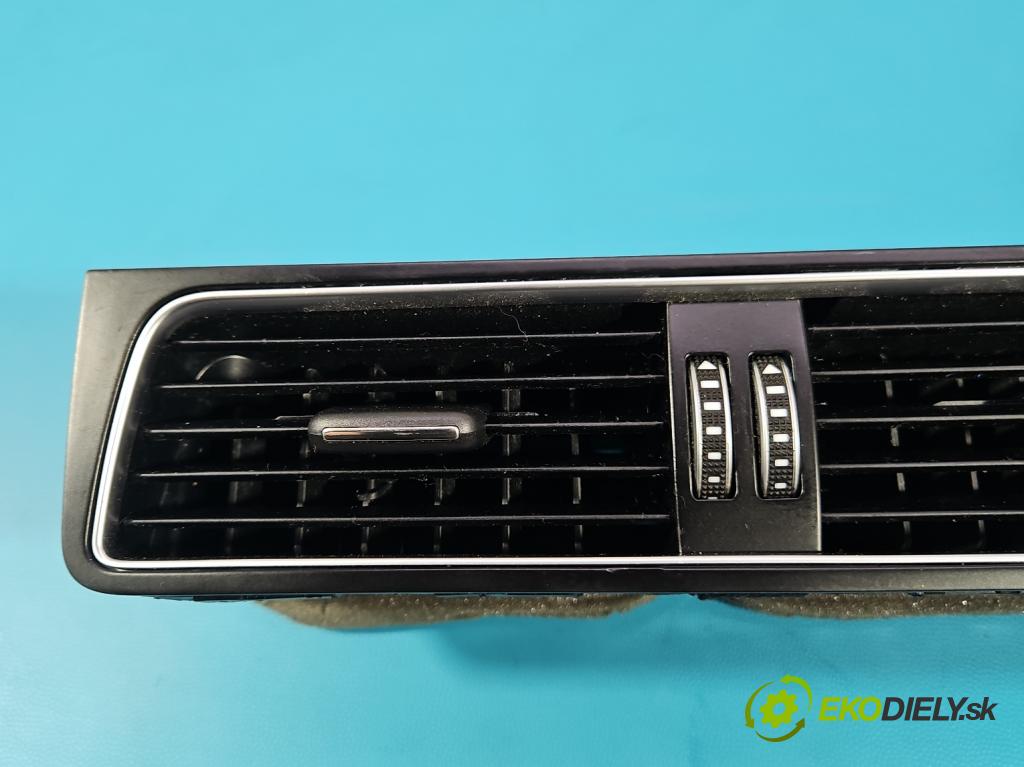 Audi Q5 2008-2016 2.0 tdi 190 HP automatic 140 kW 1968 cm3 5- Mřížka: kúrenia stredová 8R1820951 (Mriežka kúrenia (fukár))