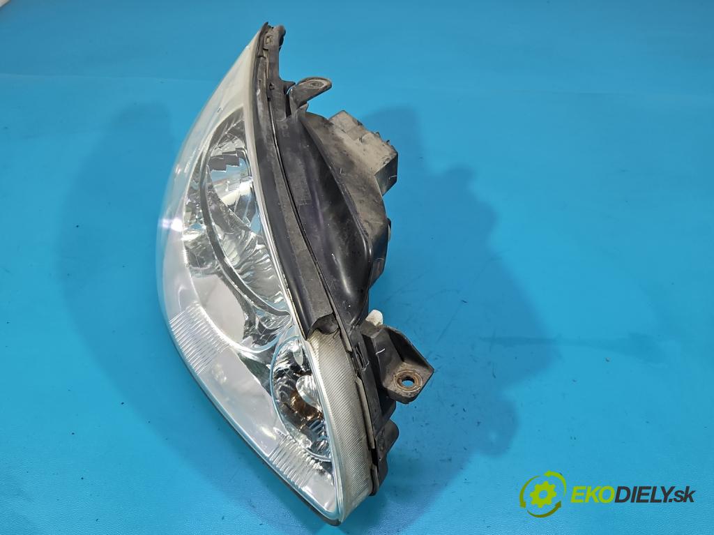 Hyundai Getz 1.1 12V 67KM manual 49 kW 1086 cm3 5- světlo pravý 92102-0B500 (Pravé přední světlo)