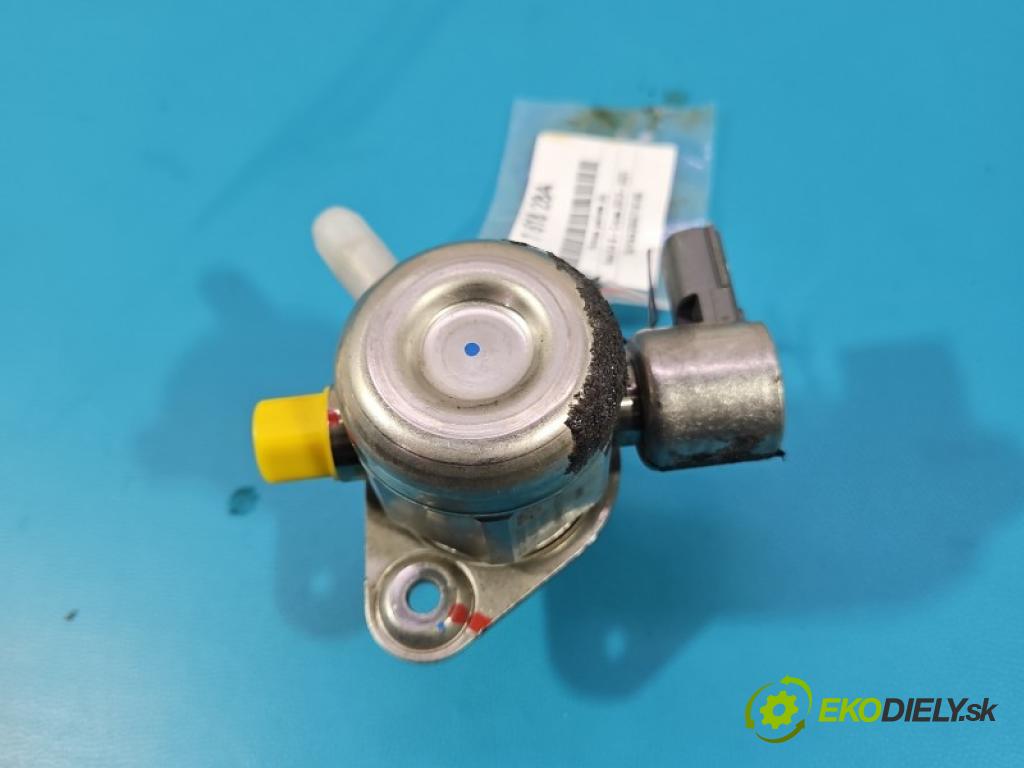 Suzuki SX4 S-Cross 2013-2021 1.4 T 140 hp automatic 103 kW 1373 cm3 5- čerpadlo paliva 0261520391
