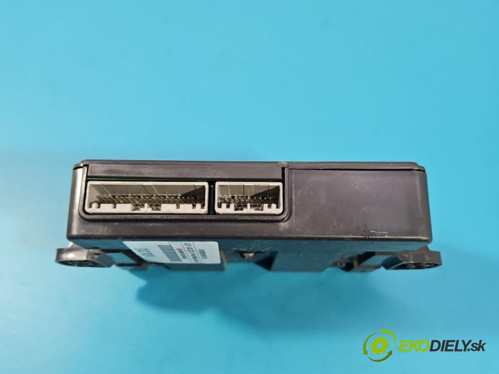 Land rover Range Rover III L322 2001-2012 4.4 V8 313 hp automatic 230 kW 4367 cm3 5- řídící jednotka AH42-19H440-AF