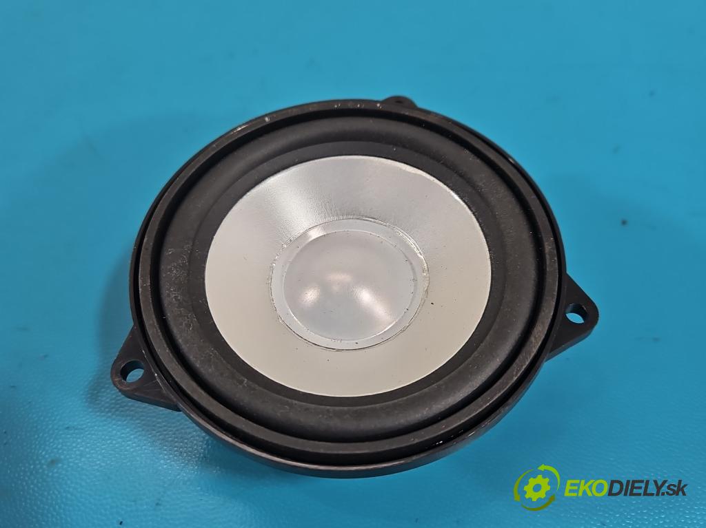 Land rover Range Rover III L322 2001-2012 4.4 V8 313 hp automatic 230 kW 4367 cm3 5- Mluvčí: 5H22-18808-FA