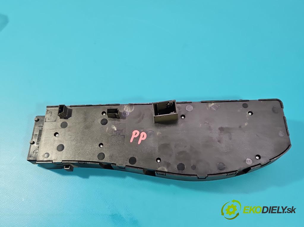Land rover Range Rover III L322 2001-2012 4.4 V8 313 hp automatic 230 kW 4367 cm3 5- Přepínač 8360877