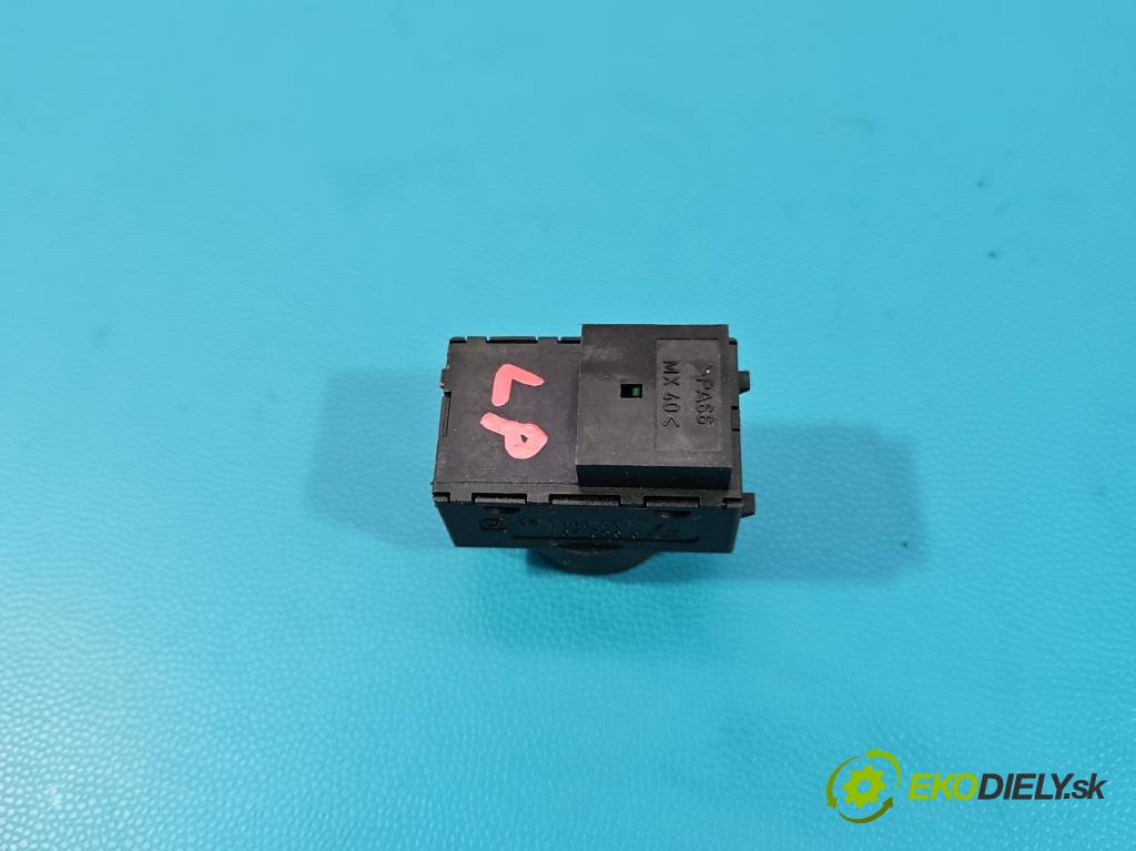 Land rover Range Rover III L322 2001-2012 4.4 V8 313 hp automatic 230 kW 4367 cm3 5- Přepínač
