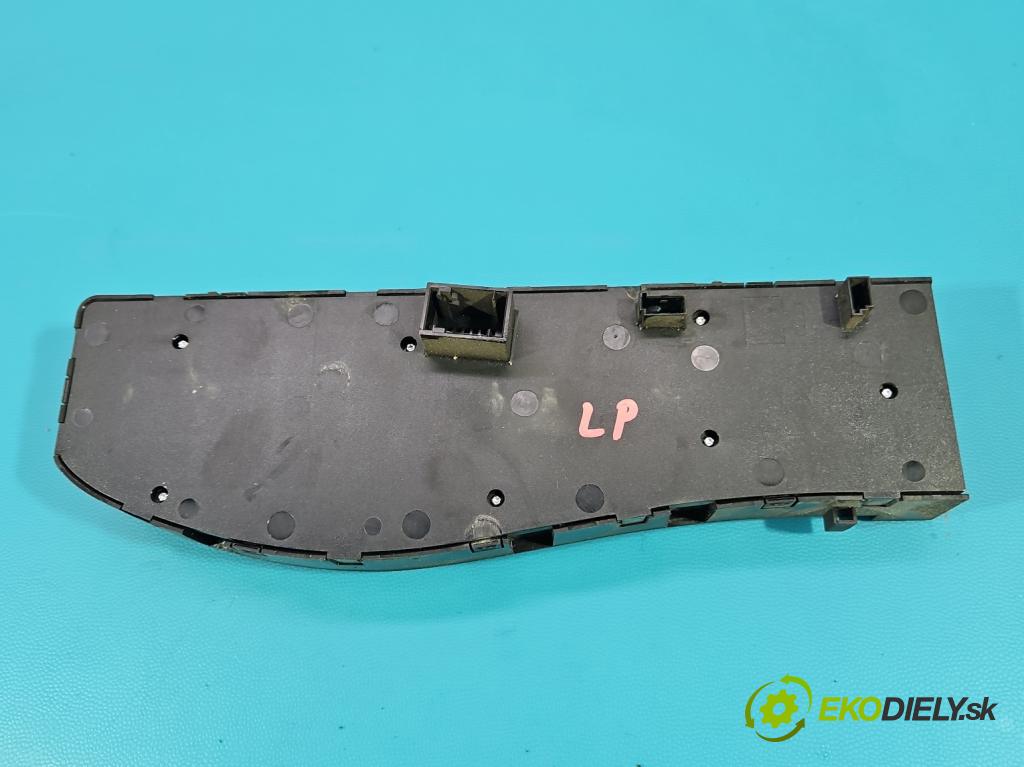 Land rover Range Rover III L322 2001-2012 4.4 V8 313 hp automatic 230 kW 4367 cm3 5- Přepínač