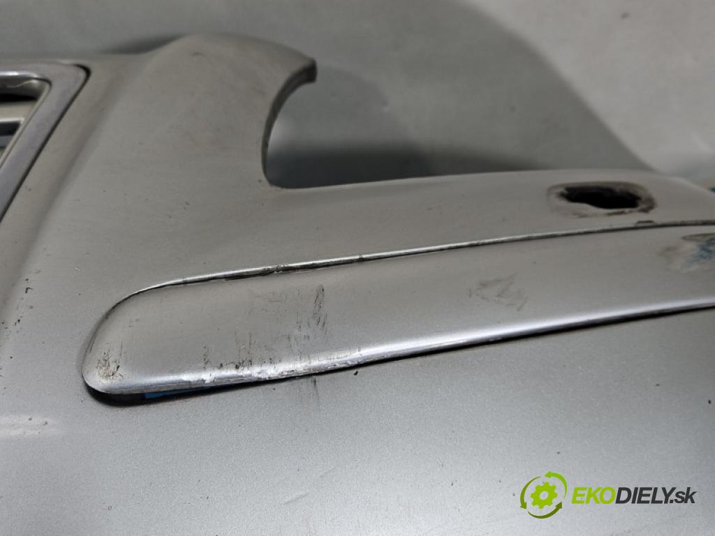 Toyota Avensis II T25 2003-2008 1.8 vvti 129 hp manual 95 kW 1794 cm3 5- nárazník přední 52119-05160 (Klika dveří ostatní)
