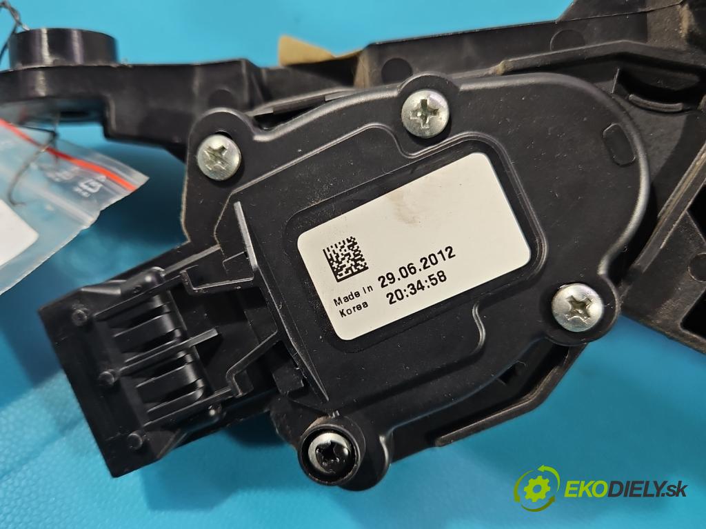 Kia Ceed II 2012-2018 1.6 crdi 128 HP manual 94 kW 1582 cm3 5- pedal plyn potenciometr: A10032700A6100