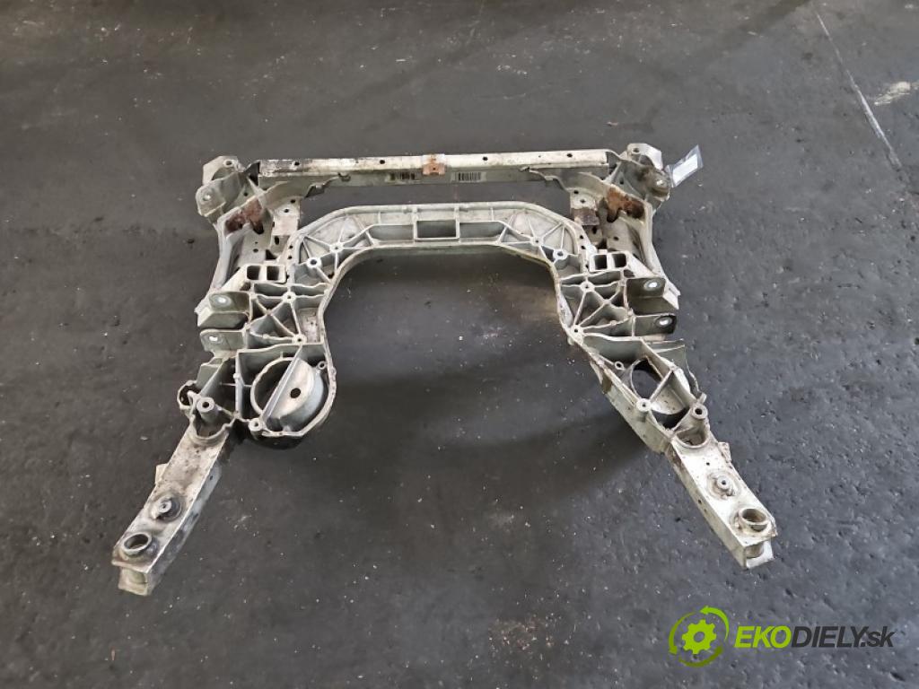 Bmw 5 F10 2010-2017 2.0d 218 hp automatic 160 kW 1995 cm3 5- výztuha motoru 6799321
