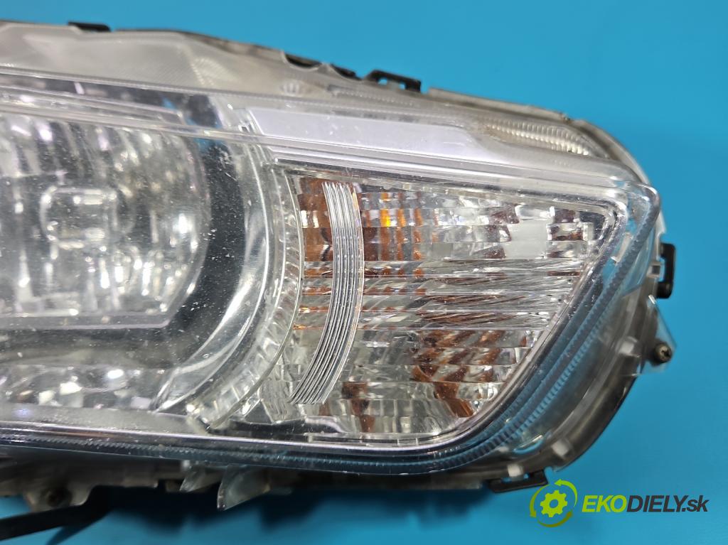 Mitsubishi Outlander II 2006-2013 2.2 DI-D 4N14 177 hp manual 130 kW 2268 cm3 5- světlo pravý  (Pravé přední světlo)