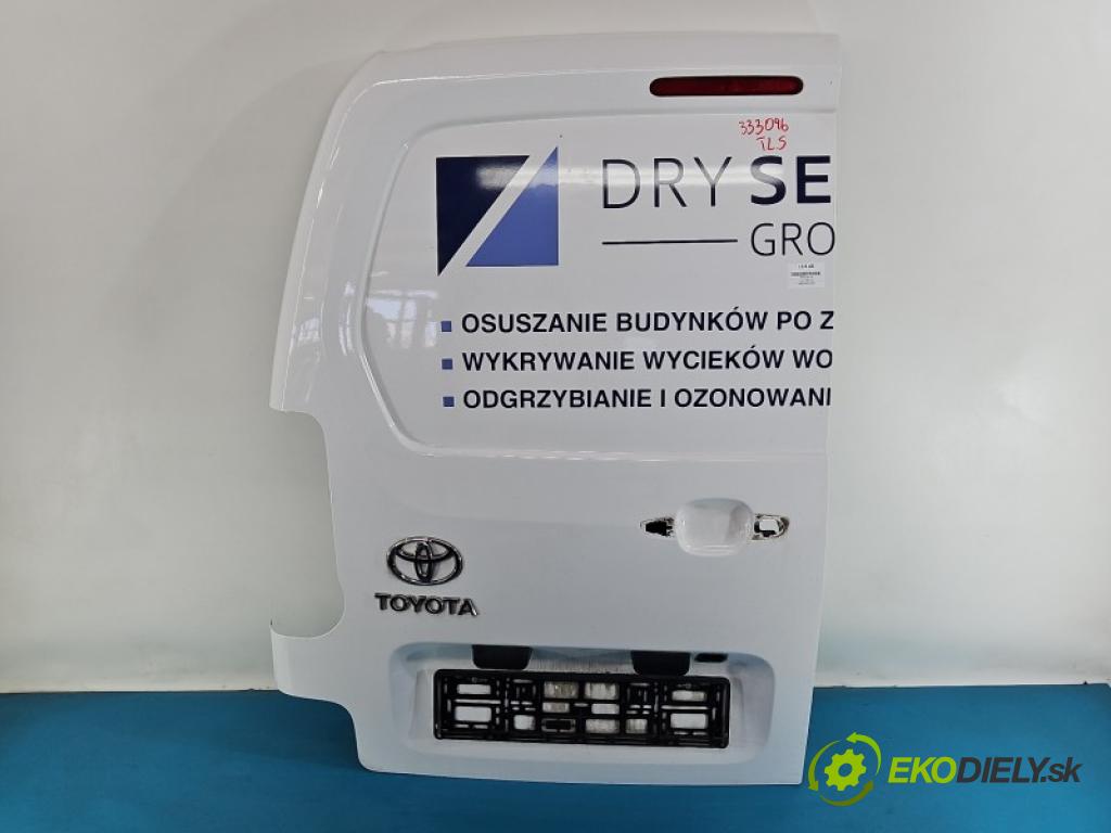 Toyota Proace City 1.5 D4D 131 hp automatic 96 kW 1499 cm3 5- dveře zadní levé  (Klika dveří ostatní)
