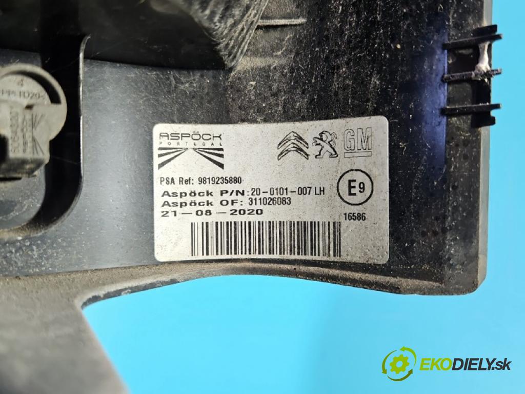 Toyota Proace City 1.5 D4D 131 hp automatic 96 kW 1499 cm3 5- světlo zadní levé blatník: 9819235880
