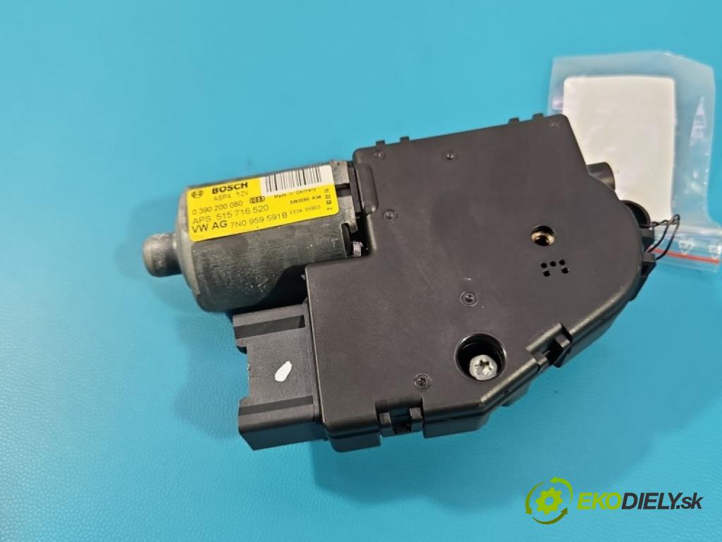 Audi Q5 2008-2016 2.0 tdi 190 hp automatic 140 kW 1968 cm3 5- motorek 7N0959591B