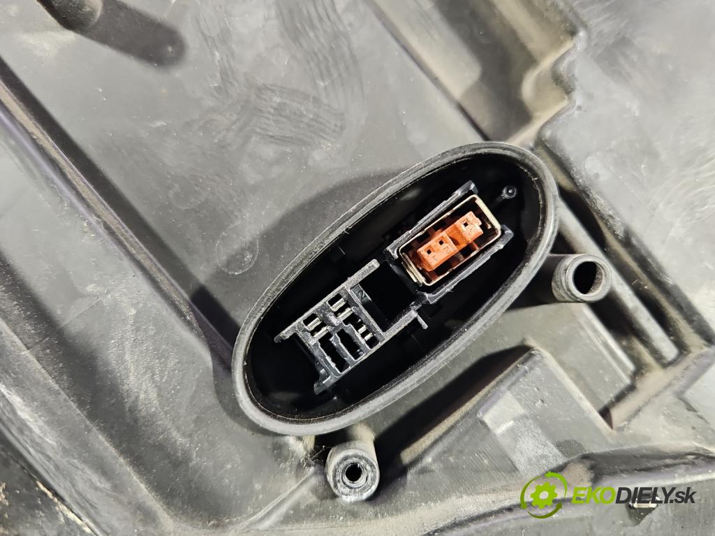 Opel Astra IV 2009-2015 2.0 cdti 160 hp manual 118 kW 1956 cm3 5- světlo levý 1ZT010012-01 (Klika dveří ostatní)