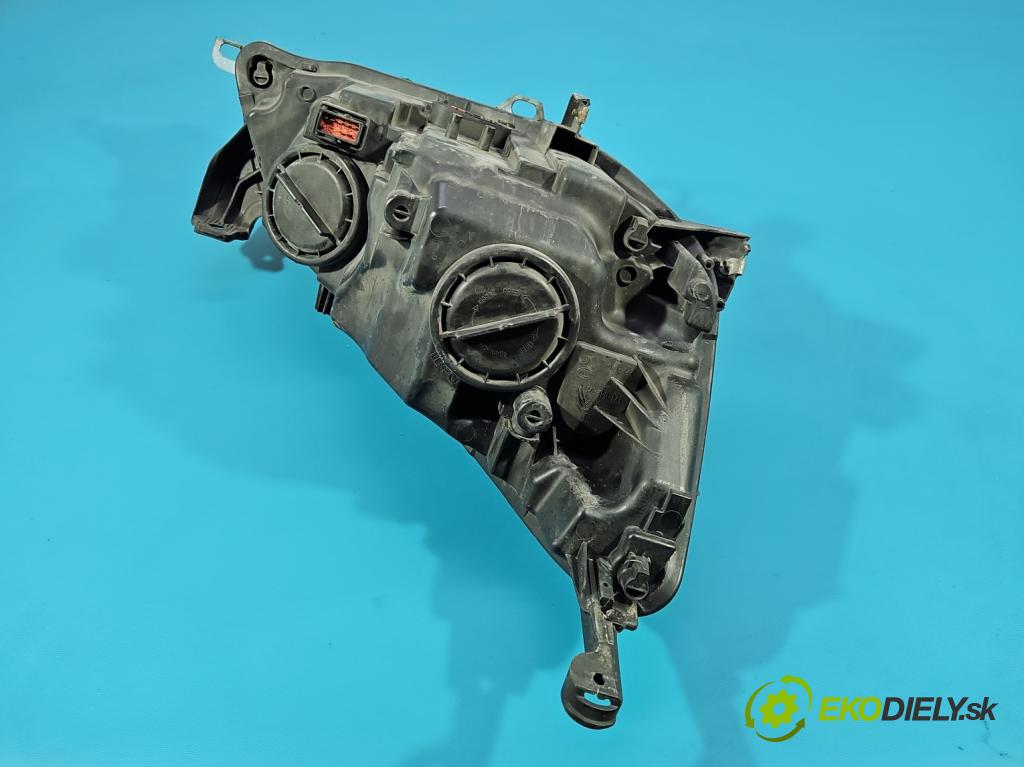 Opel Astra IV 2009-2015 2.0 cdti 160 hp manual 118 kW 1956 cm3 5- světlo levý 1ZT010012-01 (Klika dveří ostatní)