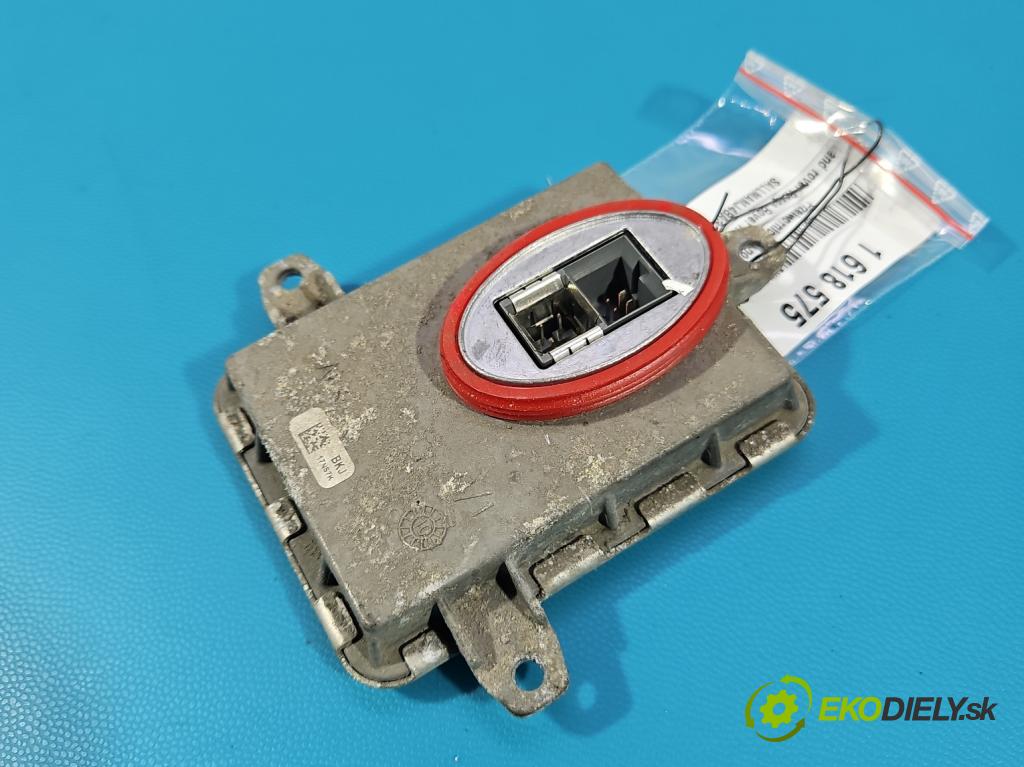 Land rover Range Rover III L322 2001-2012 4.4 V8 313 hp automatic 230 kW 4367 cm3 5- měnič xenon 130732926901 (Řídící jednotka xenonu)