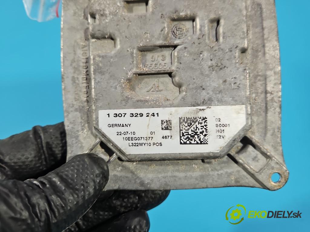 Land rover Range Rover III L322 2001-2012 4.4 V8 313 HP automatic 230 kW 4367 cm3 5- modul lampy: 1307329241
