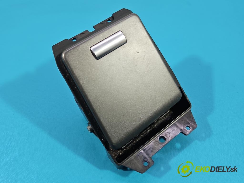 Land rover Range Rover III L322 2001-2012 4.4 V8 313 HP automatic 230 kW 4367 cm3 5- kastlík FKH500100