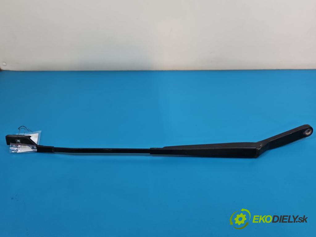 Peugeot 308 I 2007-2013 1.6 16V 120 HP manual 88 kW 1598 cm3 5- rameno stieračov predné komplet 9680477280