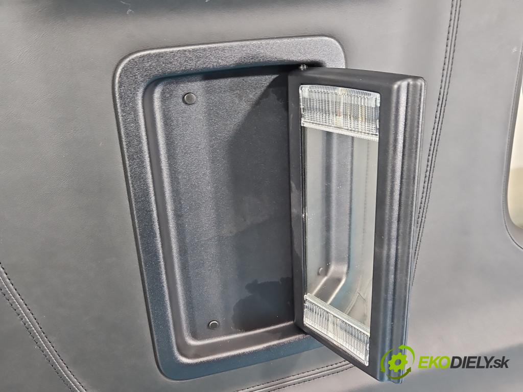 Land rover Range Rover III L322 2001-2012 / čierna: / strešné okno: