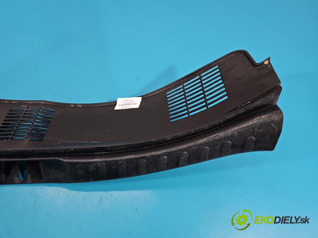 Toyota Rav4 IV 2013-2018 2.0 16V 151KM automatic 111 kW 1987 cm3 5- kryt plast 58387-42060