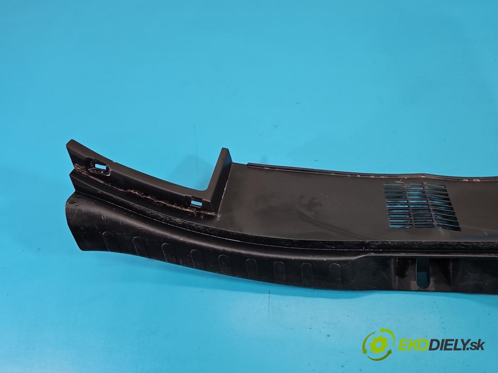 Toyota Rav4 IV 2013-2018 2.0 16V 151KM automatic 111 kW 1987 cm3 5- kryt plast 58387-42060