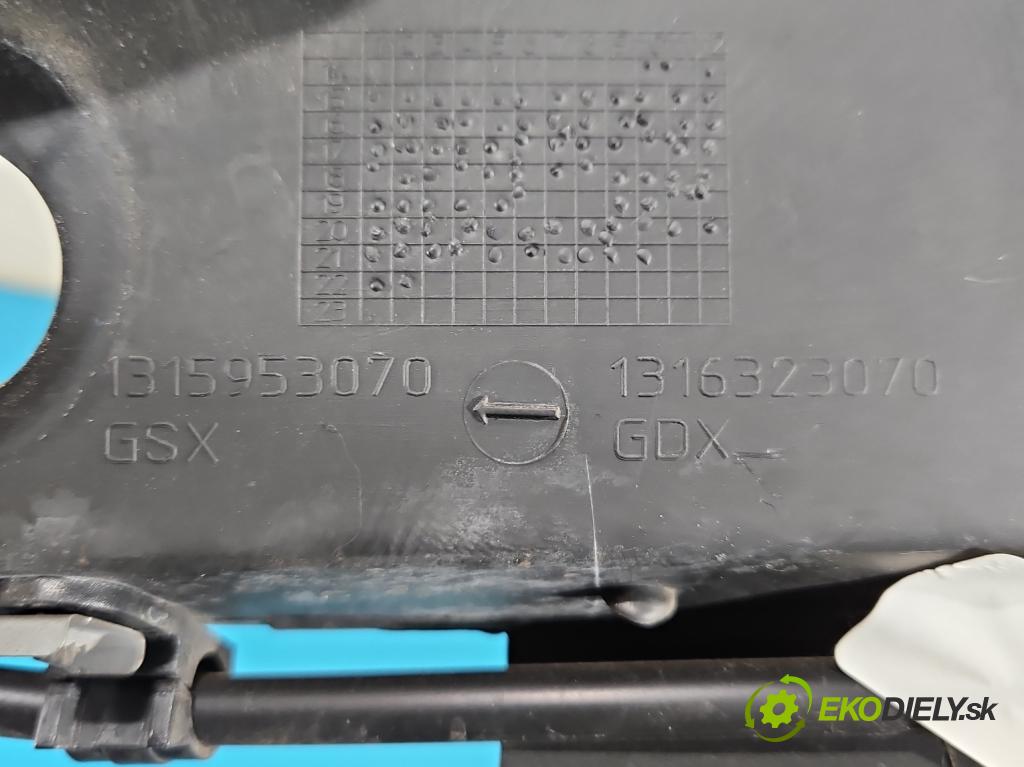 Opel Movano IV 2021- 2.2 cdti 165 HP manual 121 kW 2179 cm3 5- torpédo 1315953070 (Torpédo (plast pod čelným sklom))