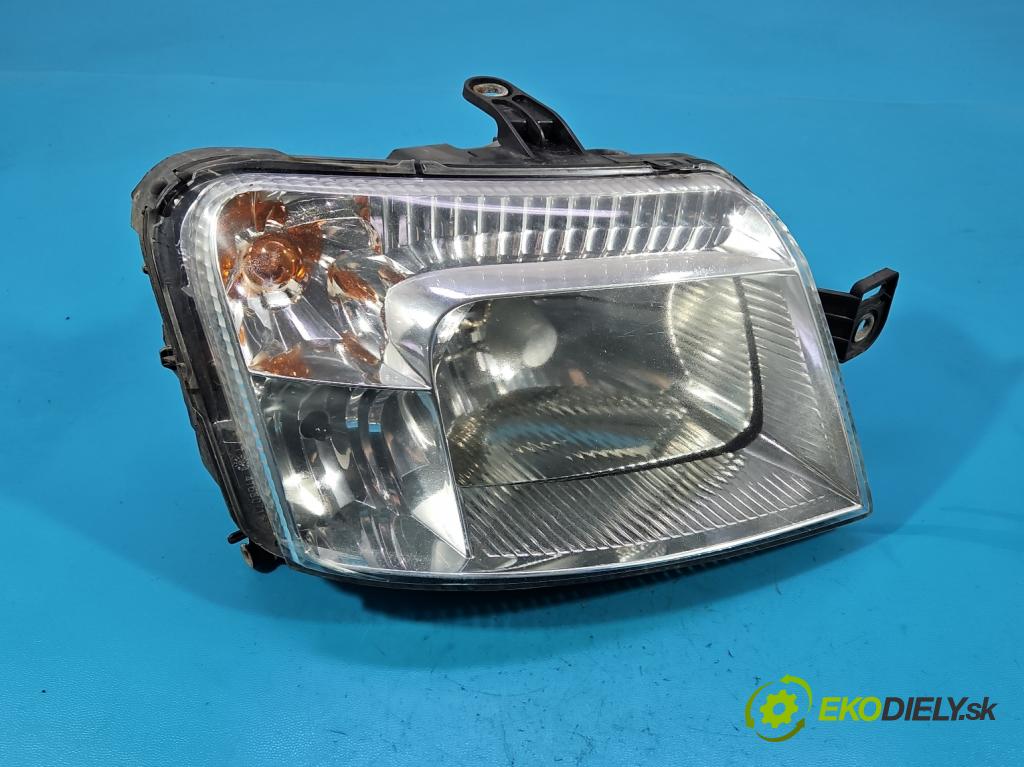 Fiat Panda II 2003-2012 1.1 8V 54 HP manual 40 kW 1108 cm3 5- Reflektor: pravý  (Svetlo predné pravé)