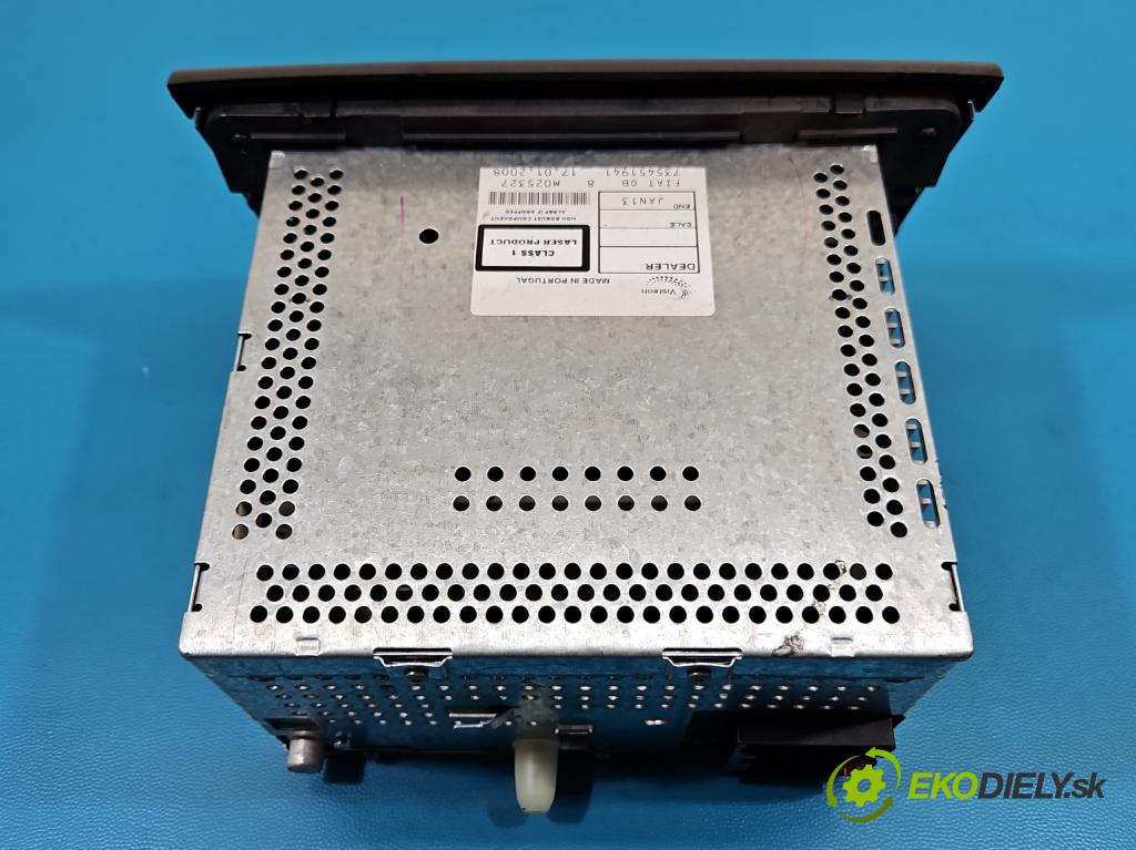 Fiat Bravo II 2007-2014 1.6 jtd 198A2000 5890128 120 hp manual 88 kW 1598 cm3 5- Radio továrna: 735451941