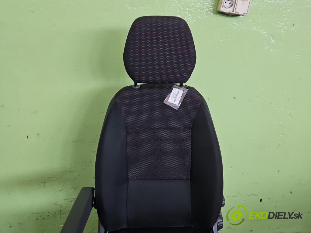 Opel Movano IV 2021- 2.2 cdti 165 HP manual 121 kW 2179 cm3 5- Sedačka ľavý (Sedadlo)