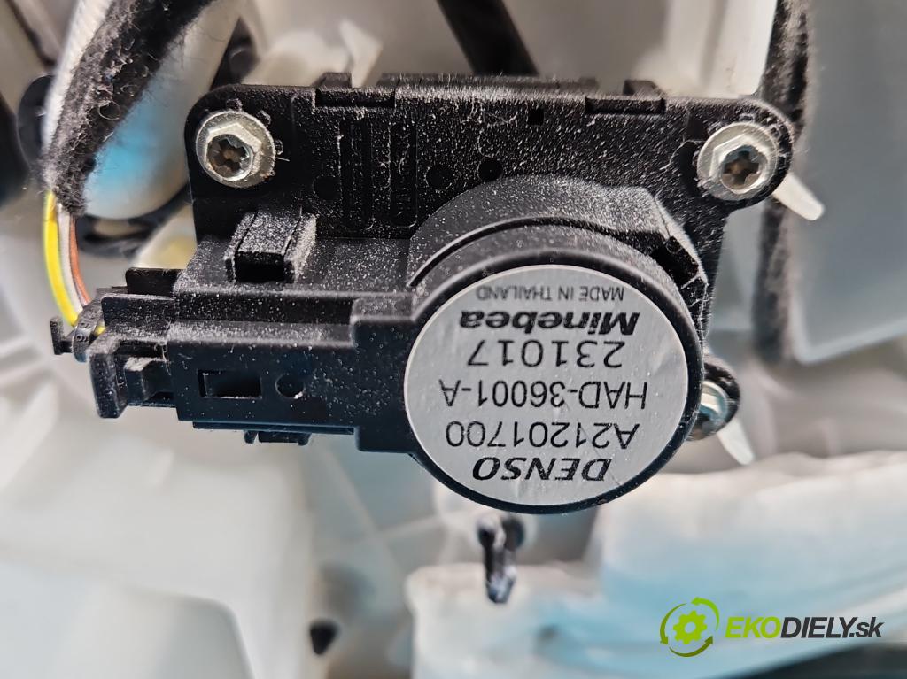 Opel Grandland 2017–2024 1.2 T 131 hp manual 96 kW 1199 cm3 5- radiátor 9675402680 (Radiátor topení)