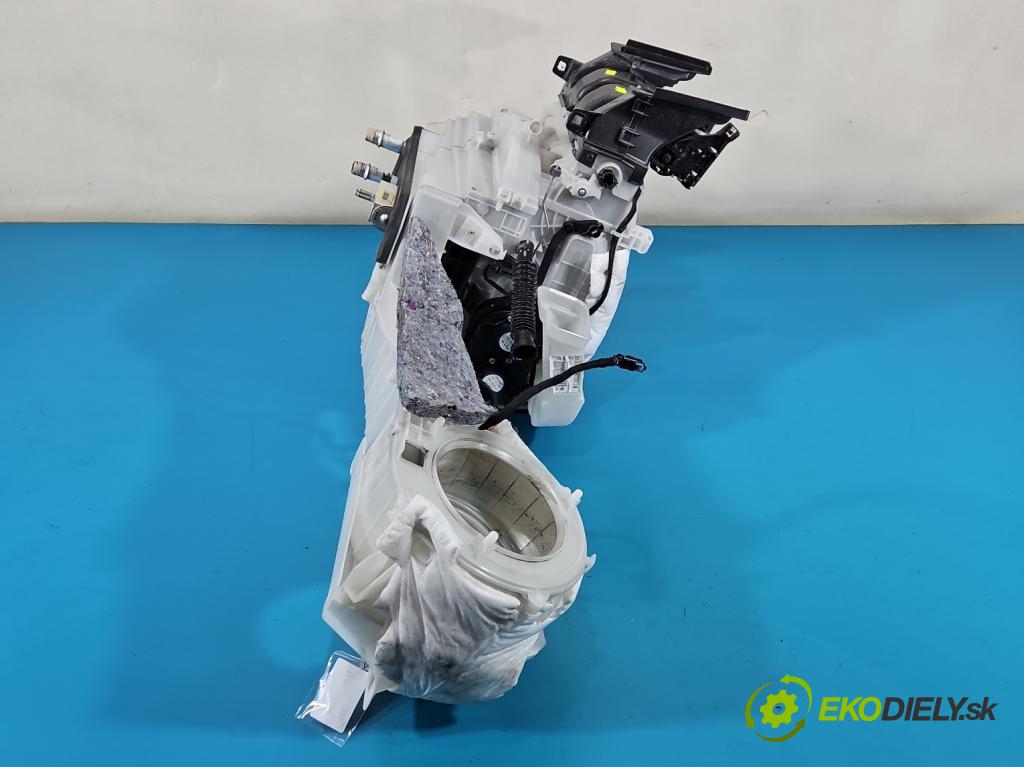 Opel Grandland 2017–2024 1.2 T 131 hp manual 96 kW 1199 cm3 5- radiátor 9675402680 (Radiátor topení)