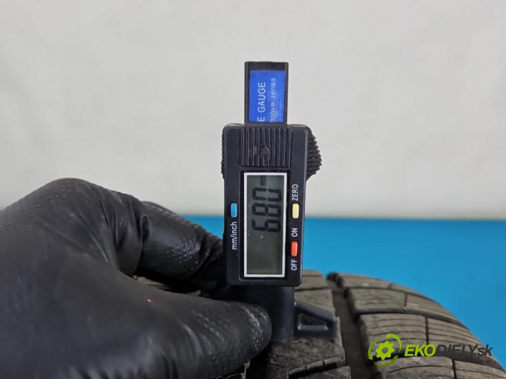 Toyota Rav4 IV 2013-2018 2.0 16V 151KM automatic 111 kW 1987 cm3 5- pneumatiky: zimní 4 ks komplet