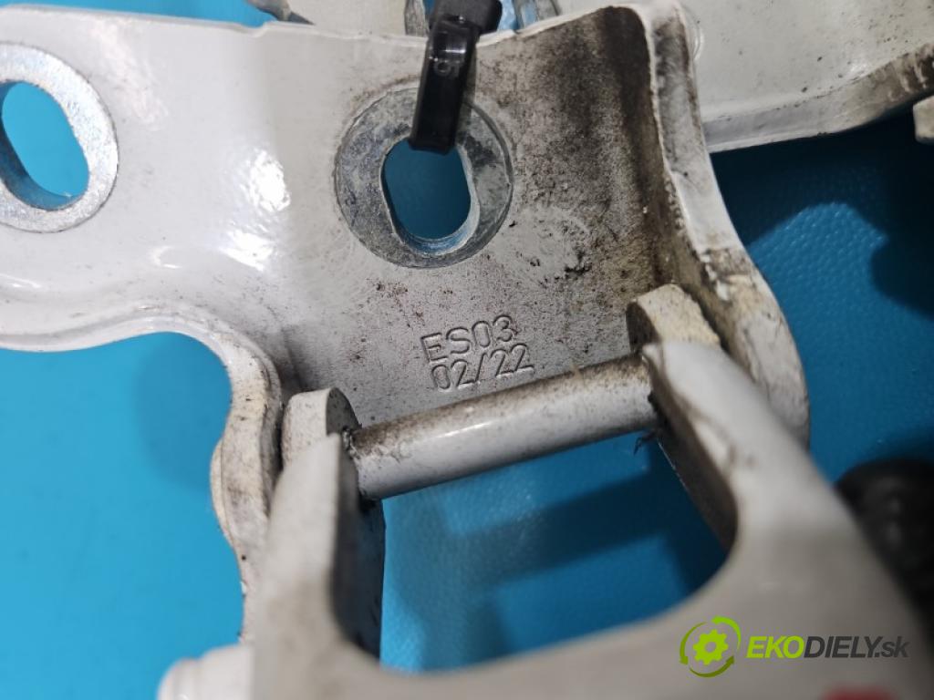 Opel Movano IV 2021- 2.2 cdti 165 HP manual 121 kW 2179 cm3 5- Závěs: dvere predné pravý A046574