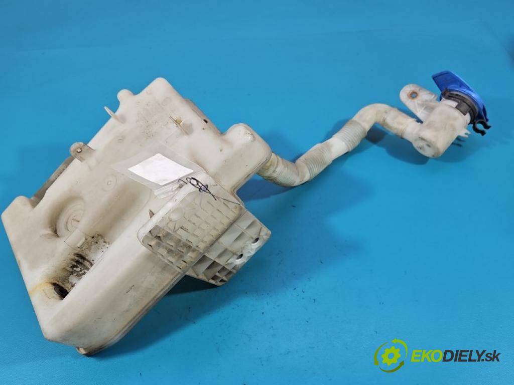 Seat Altea 1.6 8V 102 HP manual 75 kW 1595 cm3 5- nádržka tekutina: ostrekovačov 1K0955453Q