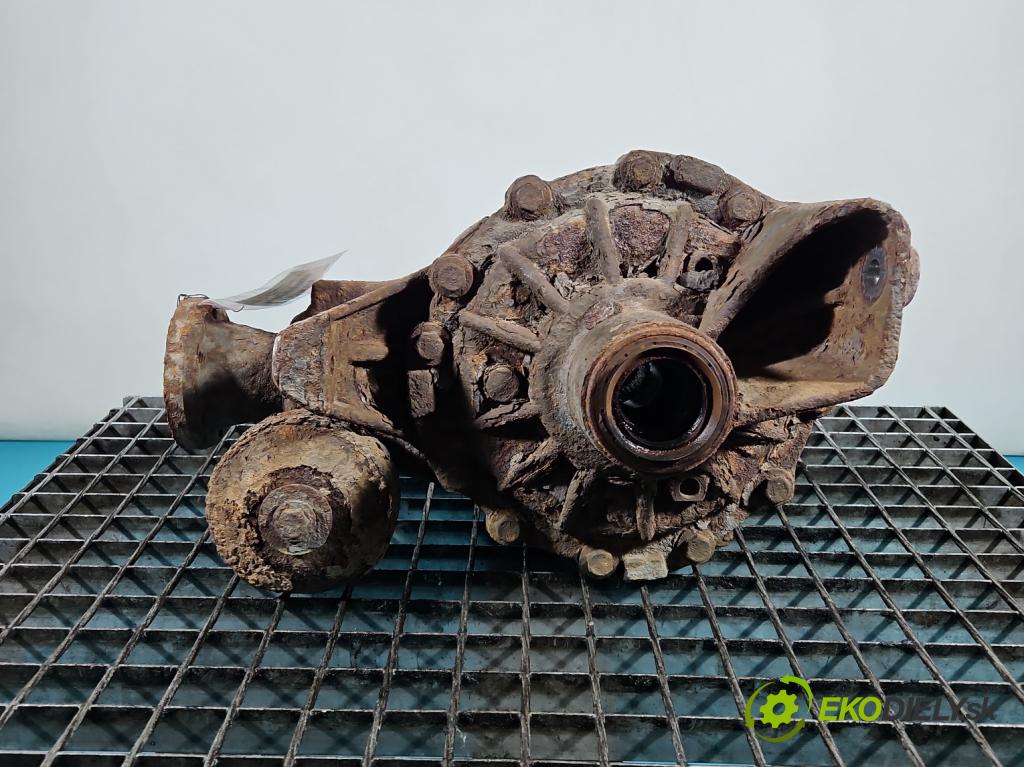 Land rover Range Rover III L322 2001-2012 4.4 V8 313 HP automatic 230 kW 4367 cm3 5- Most: zadní: BH42-4W063-BA