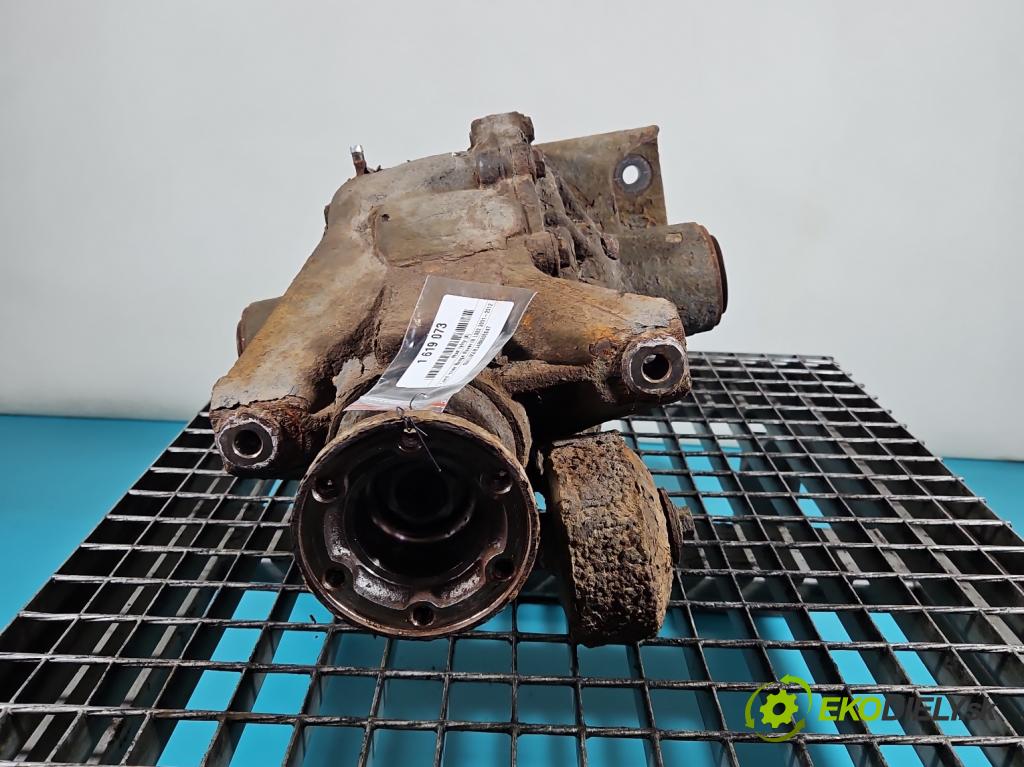 Land rover Range Rover III L322 2001-2012 4.4 V8 313 HP automatic 230 kW 4367 cm3 5- Most: zadní: BH42-4W063-BA