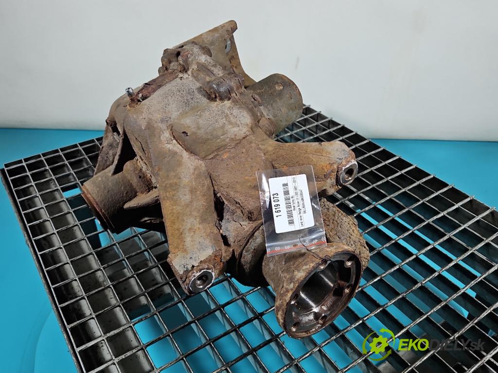 Land rover Range Rover III L322 2001-2012 4.4 V8 313 HP automatic 230 kW 4367 cm3 5- Most: zadní: BH42-4W063-BA