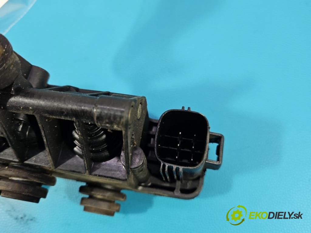 Land rover Range Rover III L322 2001-2012 4.4 V8 313 hp automatic 230 kW 4367 cm3 5- Distributor: