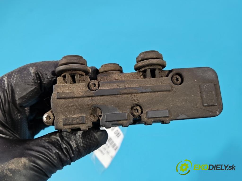 Land rover Range Rover III L322 2001-2012 4.4 V8 313 hp automatic 230 kW 4367 cm3 5- Distributor: