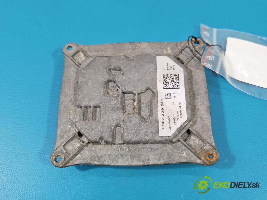 Land rover Range Rover III L322 2001-2012 4.4 V8 313 HP automatic 230 kW 4367 cm3 5- modul lampy: 1307329241
