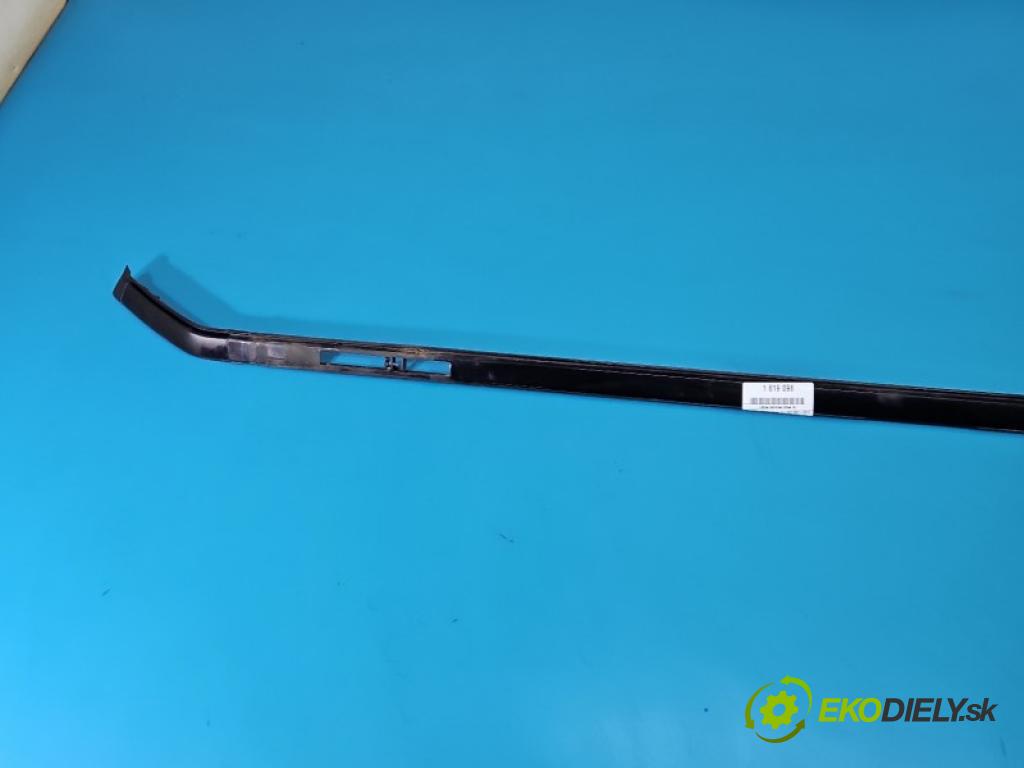 Land rover Range Rover III L322 2001-2012 4.4 V8 313 hp automatic 230 kW 4367 cm3 5- lišta střecha: pravé