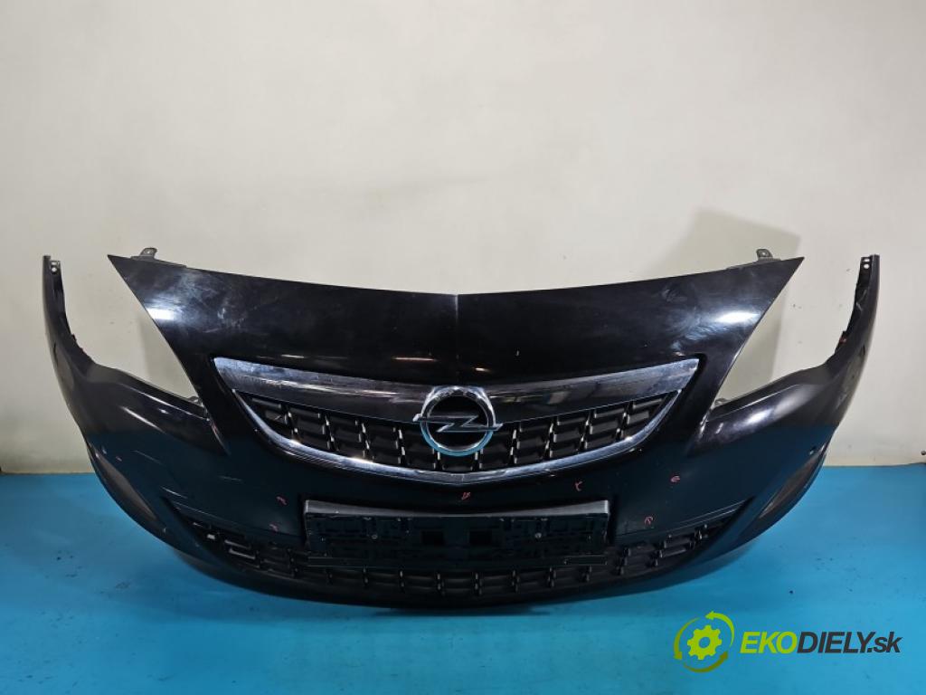 Opel Astra IV 2009-2015 2.0 cdti 160 hp manual 118 kW 1956 cm3 5- nárazník přední  (Klika dveří ostatní)