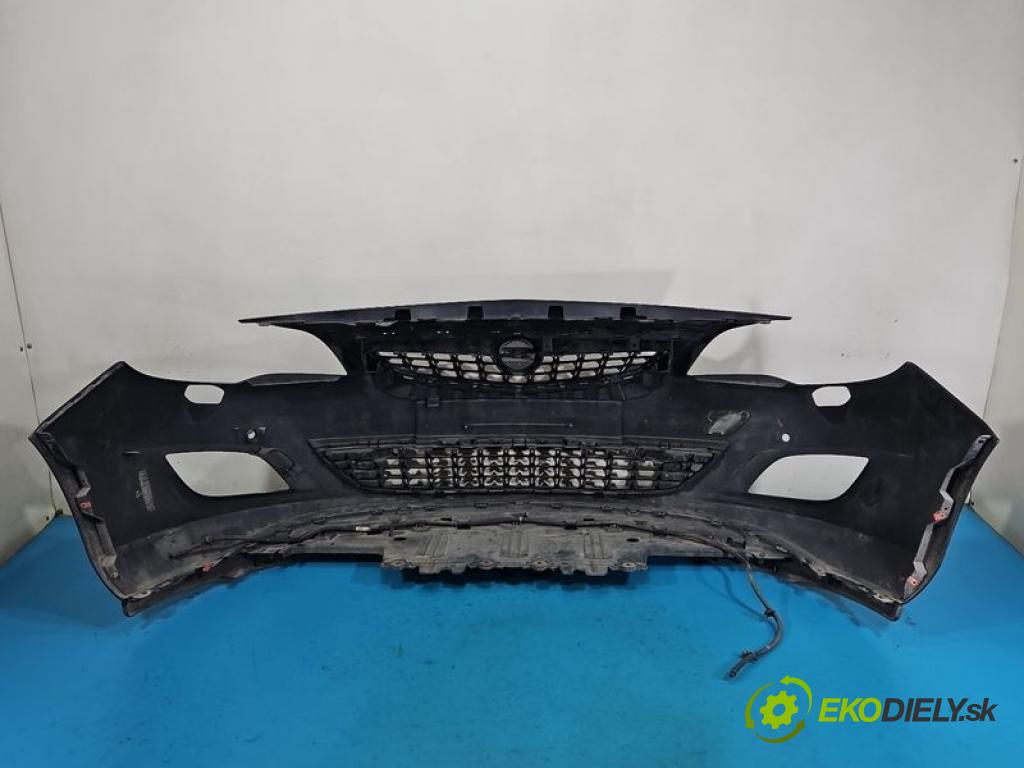 Opel Astra IV 2009-2015 2.0 cdti 160 hp manual 118 kW 1956 cm3 5- nárazník přední (Klika dveří ostatní)