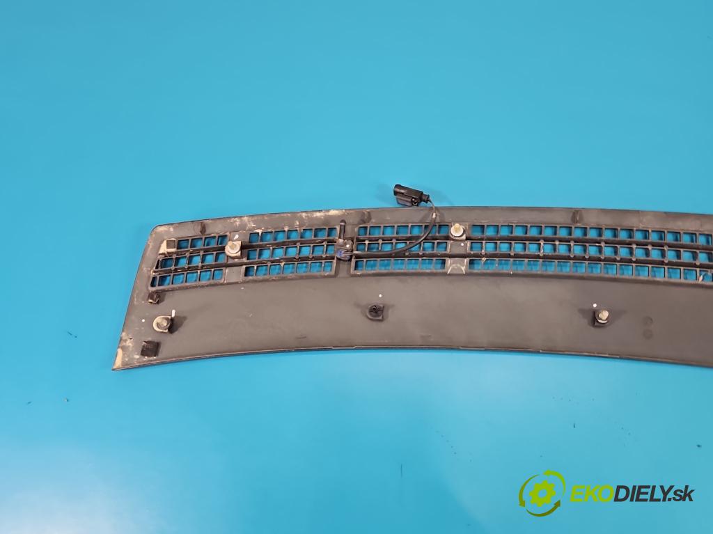 Land rover Range Rover III L322 2001-2012 4.4 V8 313 HP automatic 230 kW 4367 cm3 5- torpédo 5113-7009911 (Torpédo (plast pod čelným sklom))