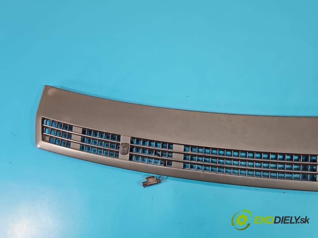 Land rover Range Rover III L322 2001-2012 4.4 V8 313 HP automatic 230 kW 4367 cm3 5- torpédo 5113-7009911 (Torpédo (plast pod čelným sklom))